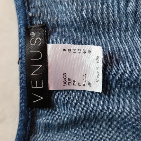 Women's Jean-Like, Smocked Waist V-Neck, Peplum w Ruffle, Chambray Med Wash Top - Picture 9 of 10